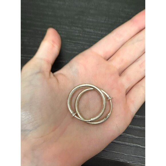 Estate Sterling Silver Smooth Finish 1 ½" Hoop Clip Back Non Pieced Earrings! 13 - Picture 5 of 5